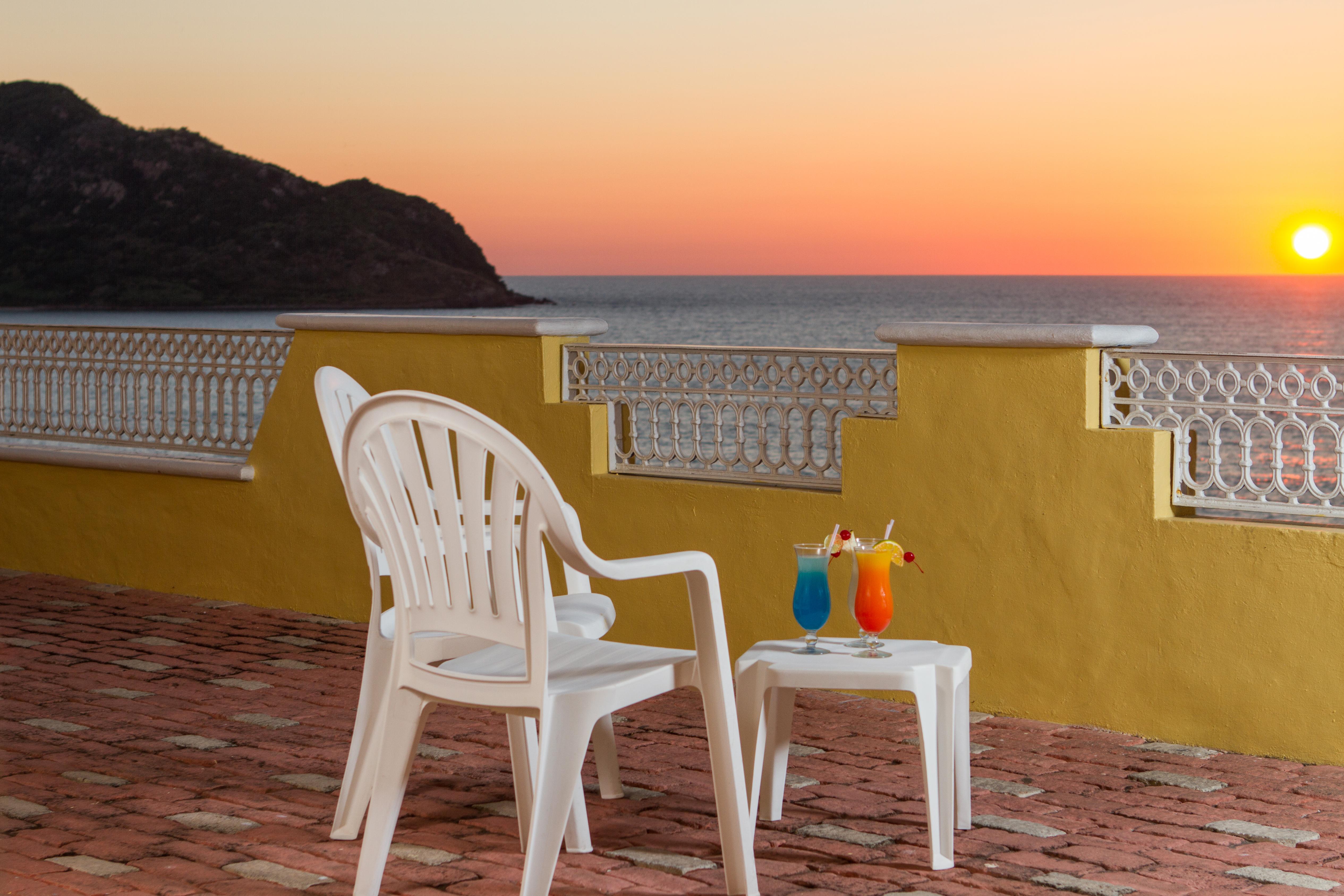 Royal Villas Resort Mazatlán Eksteriør bilde Sunset at the hotel